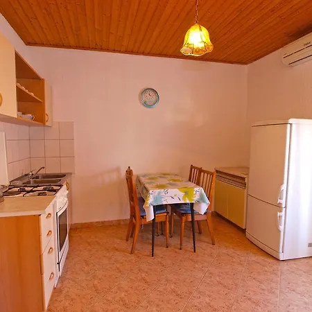 Borik 996 Apartment Pula